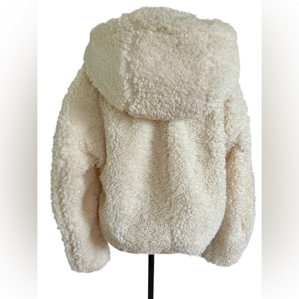 WeWoreWhat Ivory Curly Sherpa Jacket - Picture 3 of 8